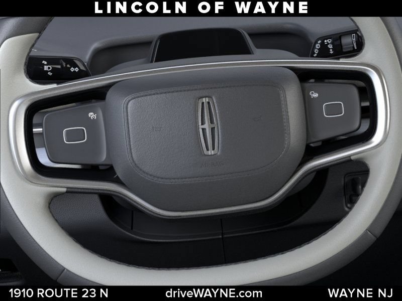 New 2026 Lincoln Navigator Reserve AWD/4WD image 13