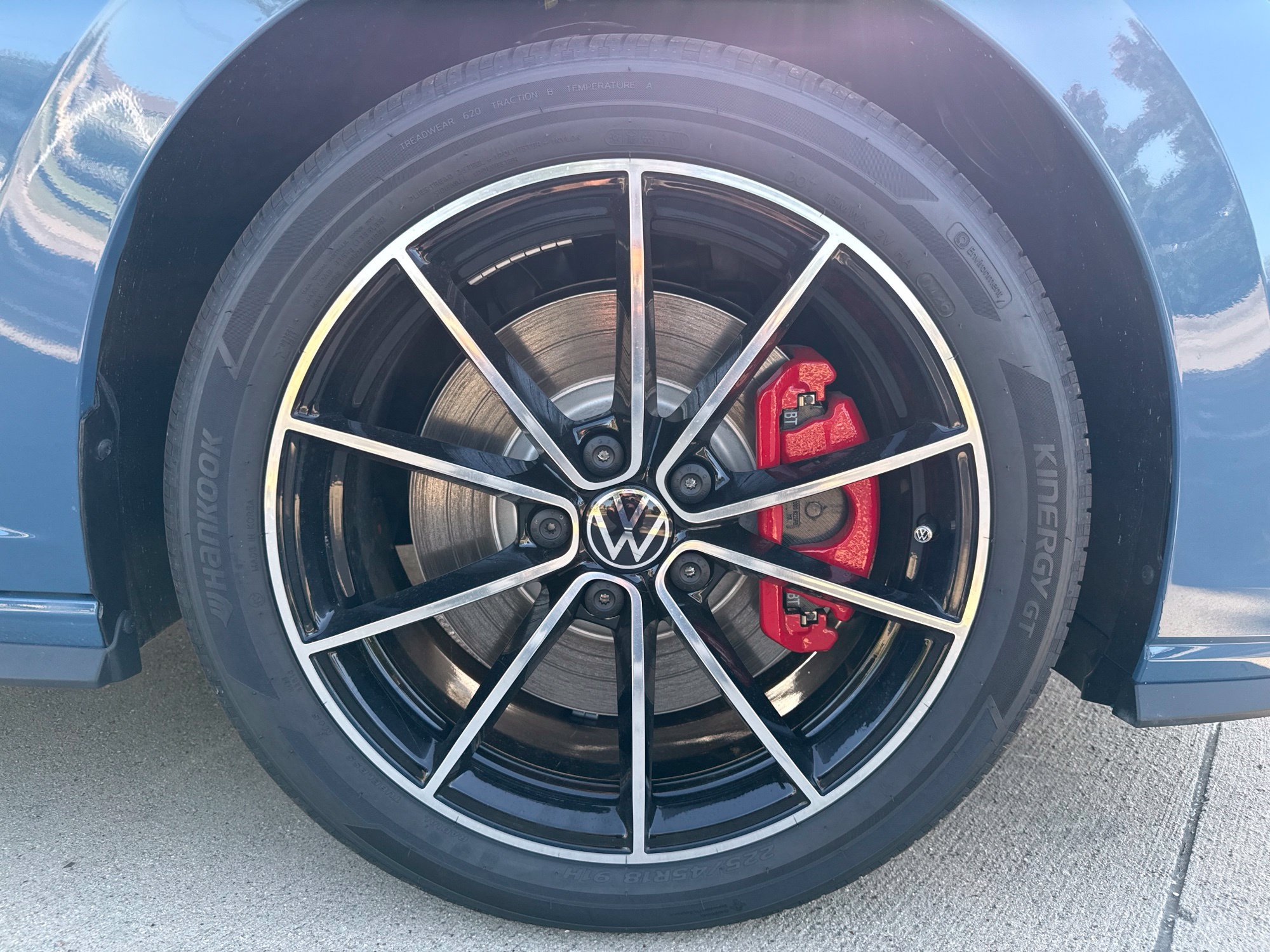 New 2026 Volkswagen Jetta GLI Autobahn FWD image 25