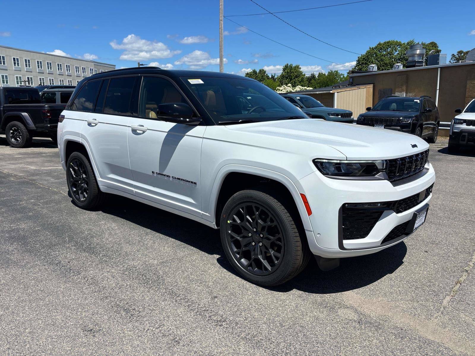 New 2026 Jeep Grand Cherokee Summit w/ Obsidian Package AWD/4WD video 1