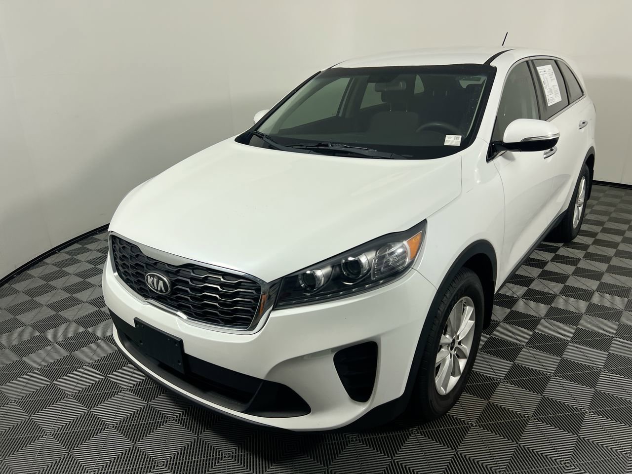 Used 2019 Kia Sorento FWD image 7