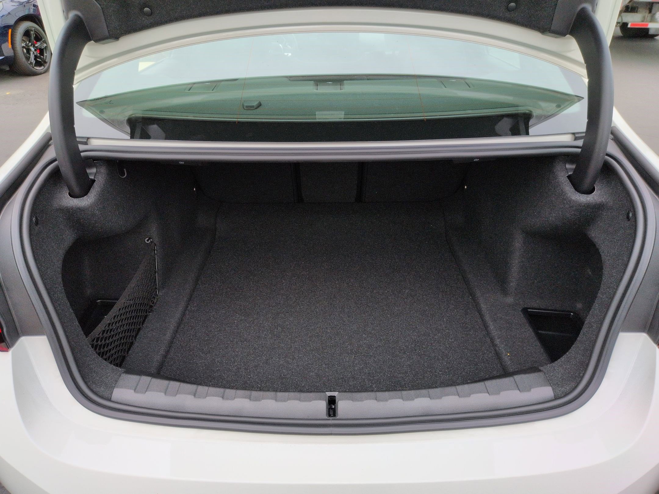 Certified 2023 BMW 330i Sedan w/ Driving Assistance Package image 31