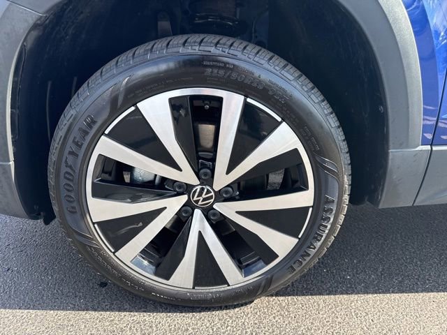 Used 2024 Volkswagen Taos SE image 9