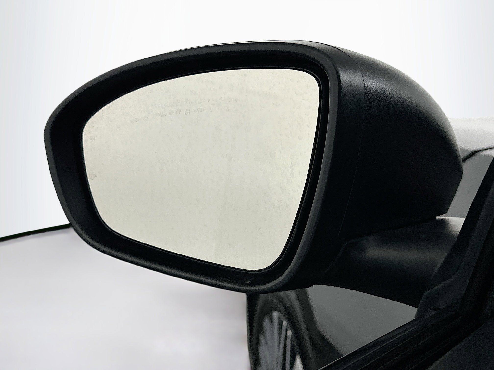 Used 2025 Nissan Altima 2.5 SV image 16