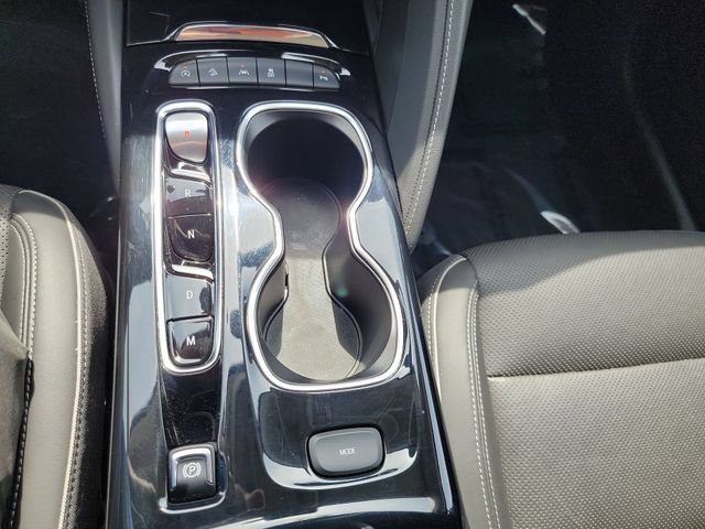 Used 2023 Buick Envision Essence AWD/4WD image 23