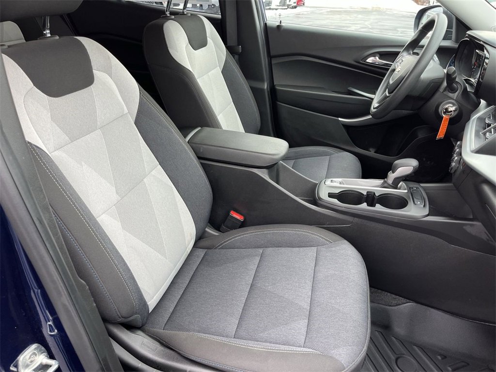 Certified 2024 Chevrolet Trax LS w/ Driver Confidence Package image 24