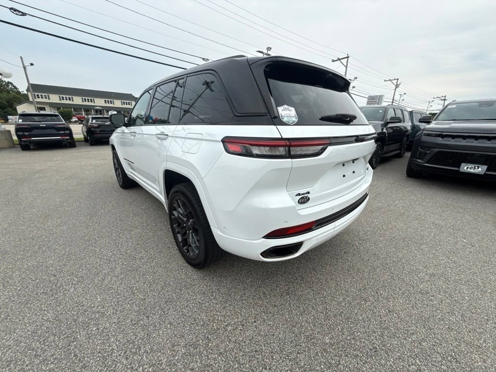 Certified 2024 Jeep Grand Cherokee Summit AWD/4WD image 3