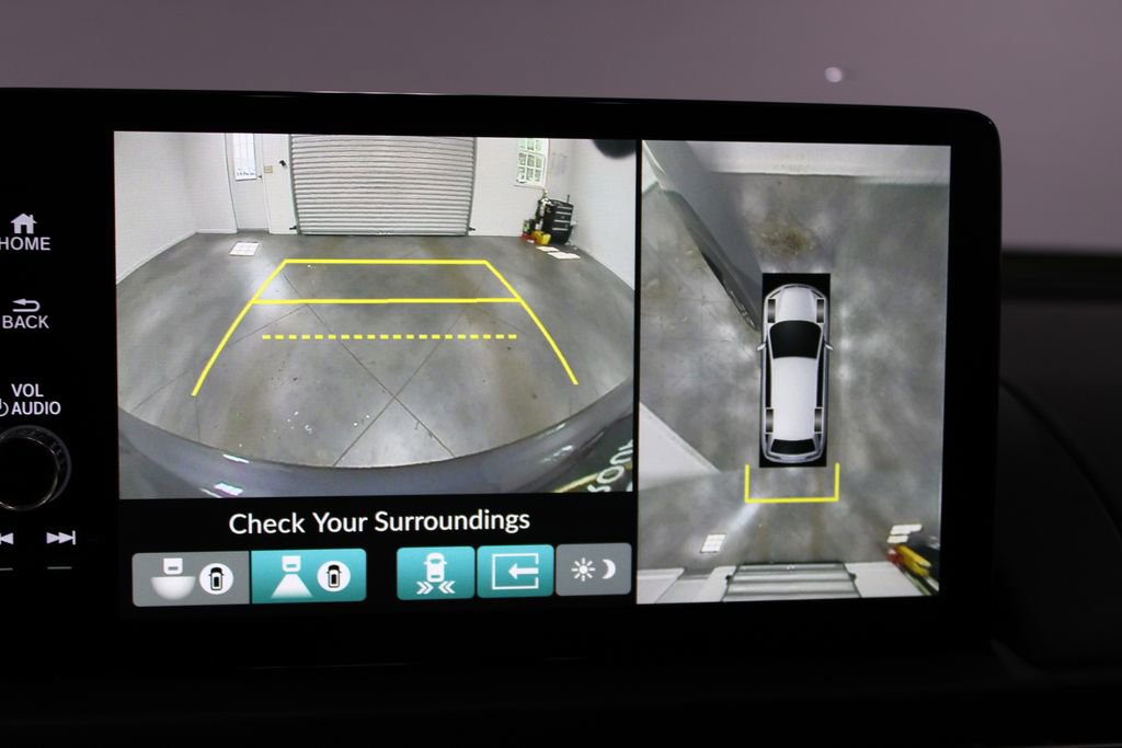 Used 2023 Honda Pilot Elite image 54