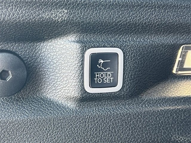 Certified 2024 Jeep Grand Cherokee L Laredo image 38