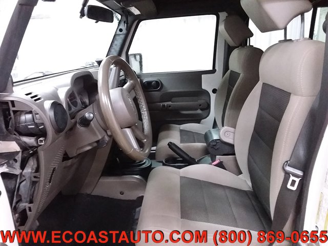 Used 2010 Jeep Wrangler Unlimited Rubicon AWD/4WD image 10