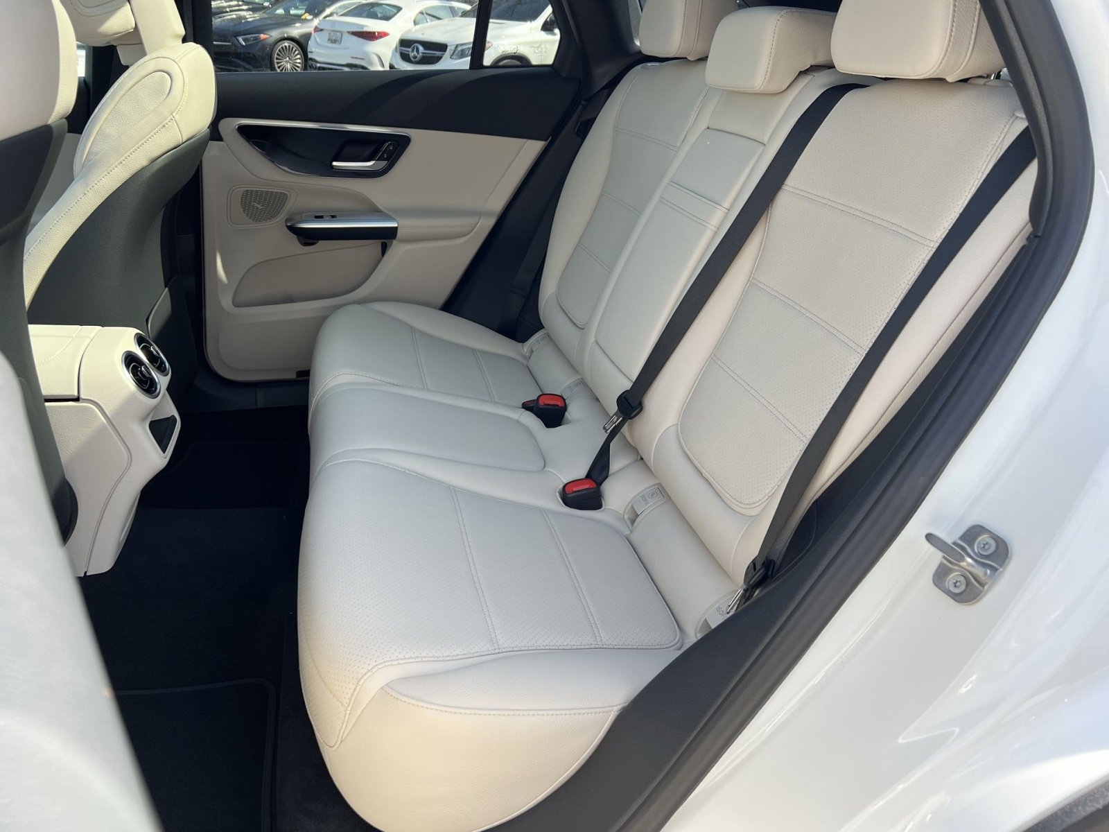 New 2026 Mercedes-Benz GLC 300 4MATIC image 23