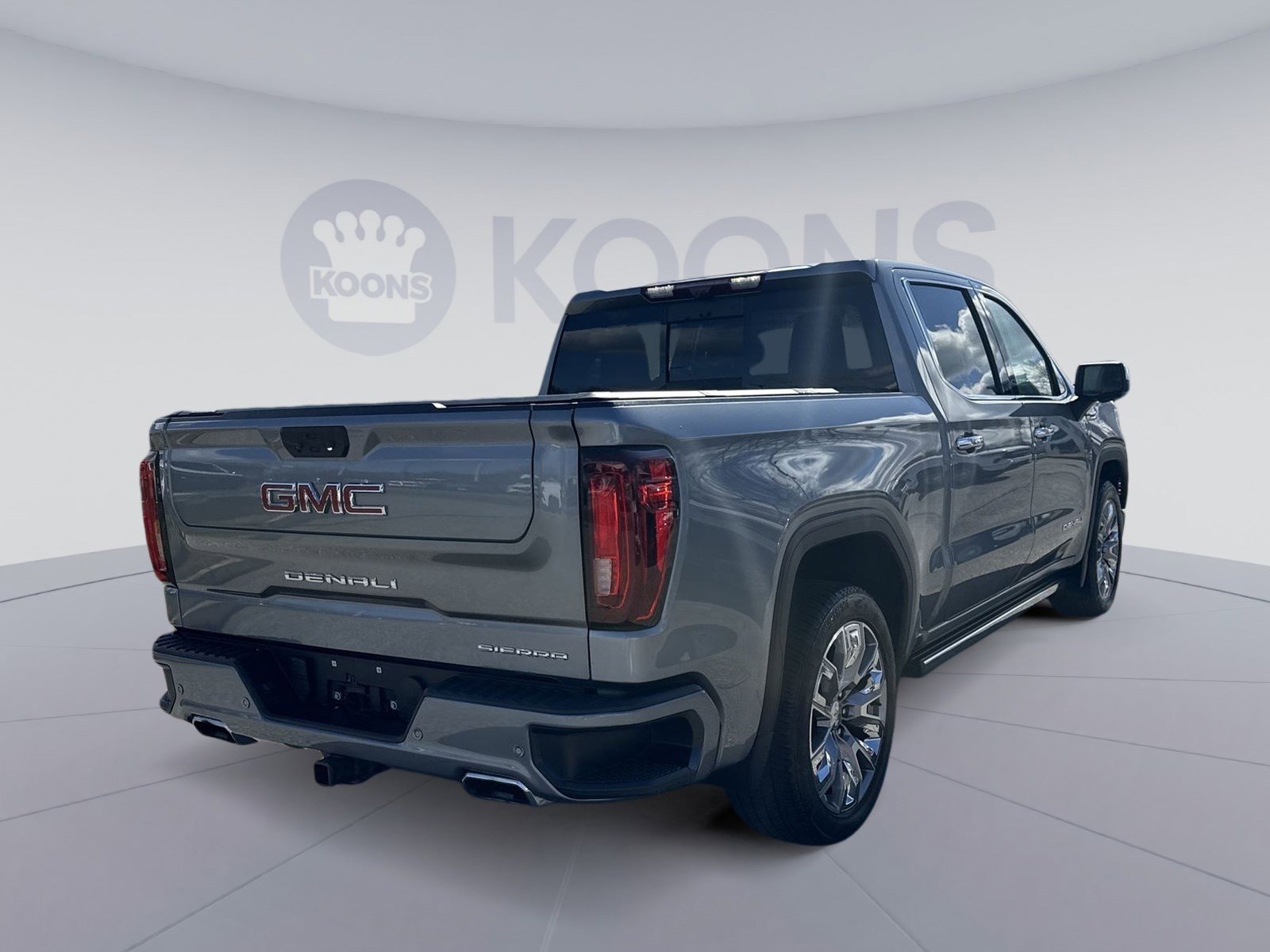 Used 2024 GMC Sierra 1500 Denali w/ Denali Reserve Package image 7