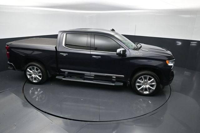 Used 2022 Chevrolet Silverado 1500 High Country w/ Technology Package AWD/4WD image 27