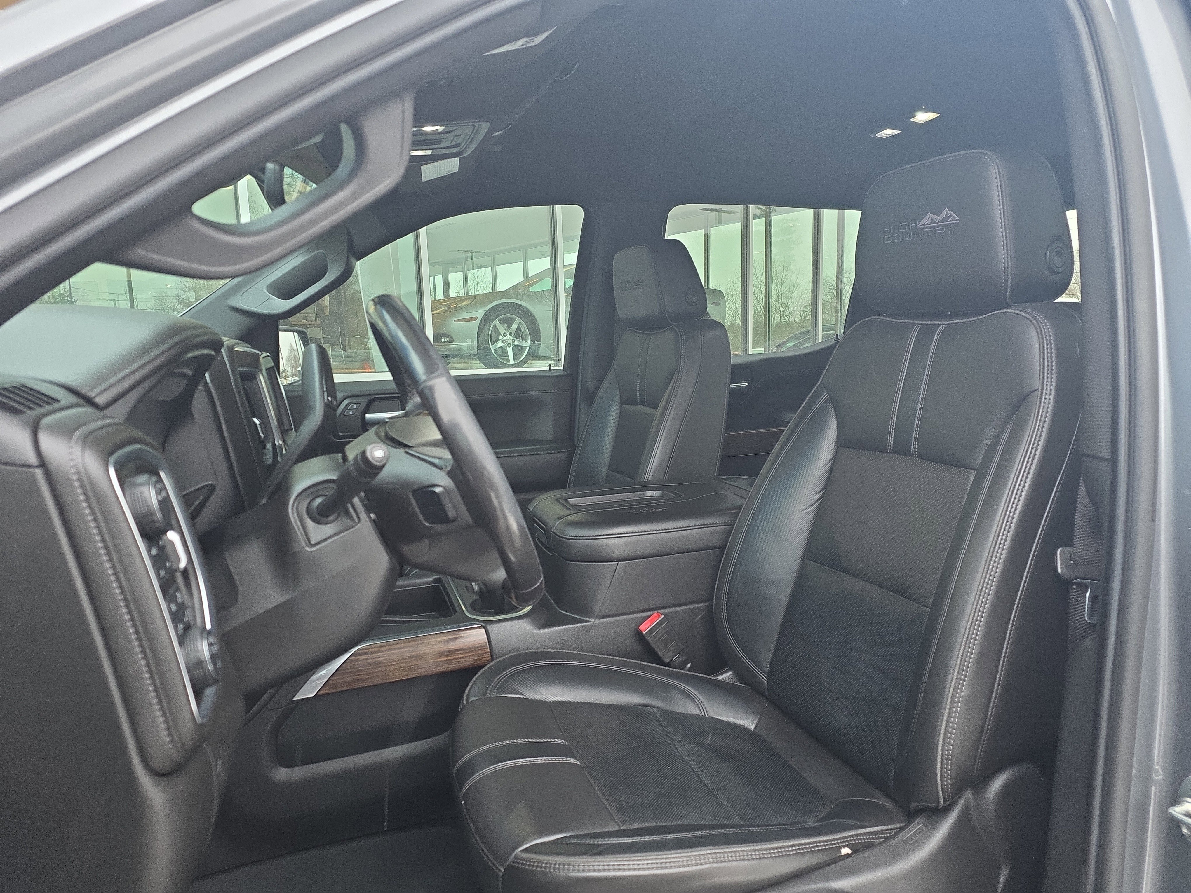 Used 2020 Chevrolet Silverado 1500 High Country w/ Technology Package image 14