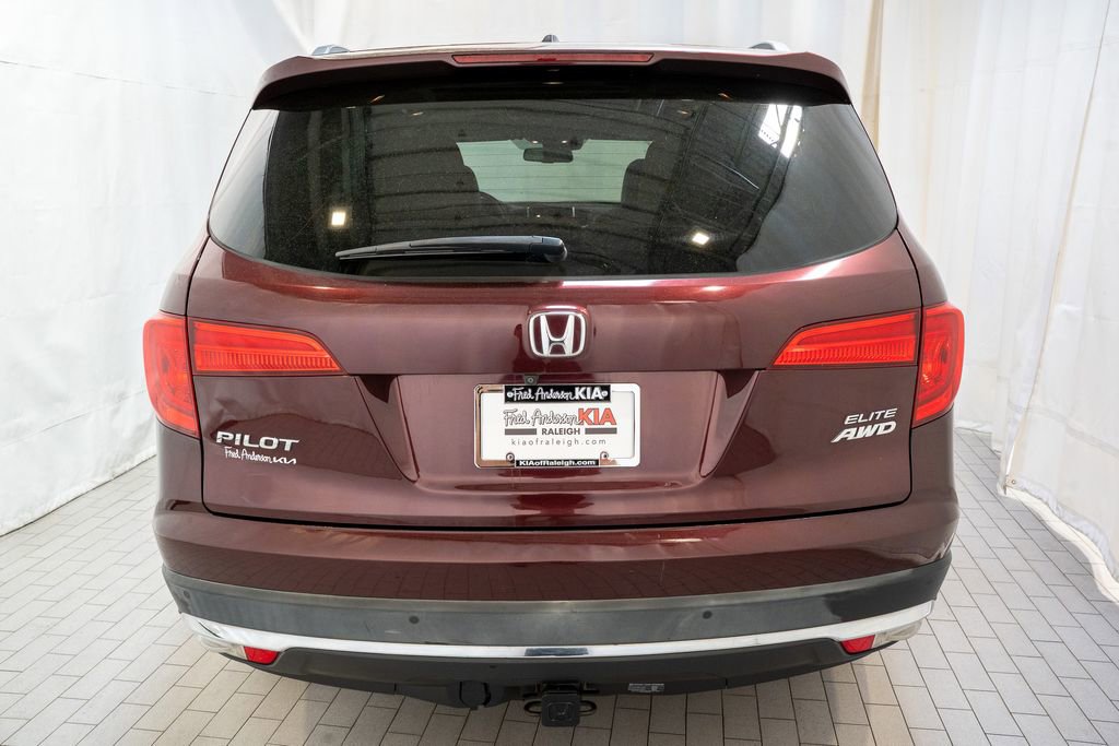 Used 2017 Honda Pilot Elite image 4