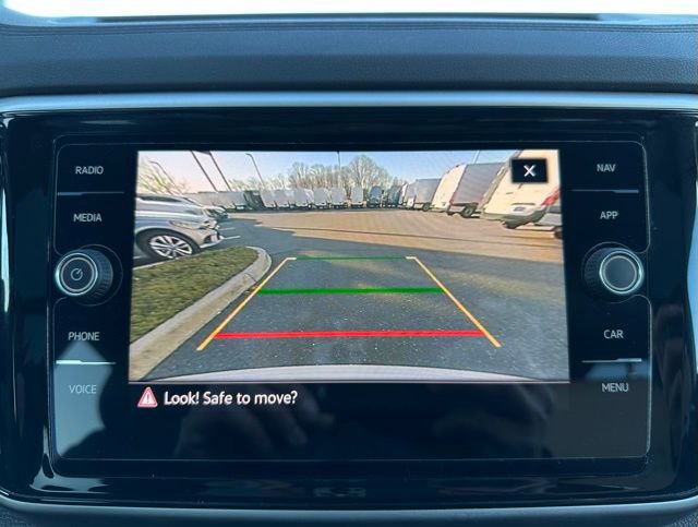 Used 2023 Volkswagen Atlas Cross Sport SEL Premium R-Line image 22