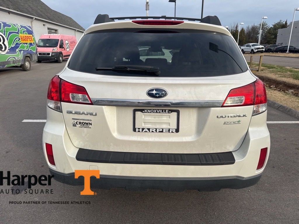 Used 2011 Subaru Outback 2.5i Premium image 4