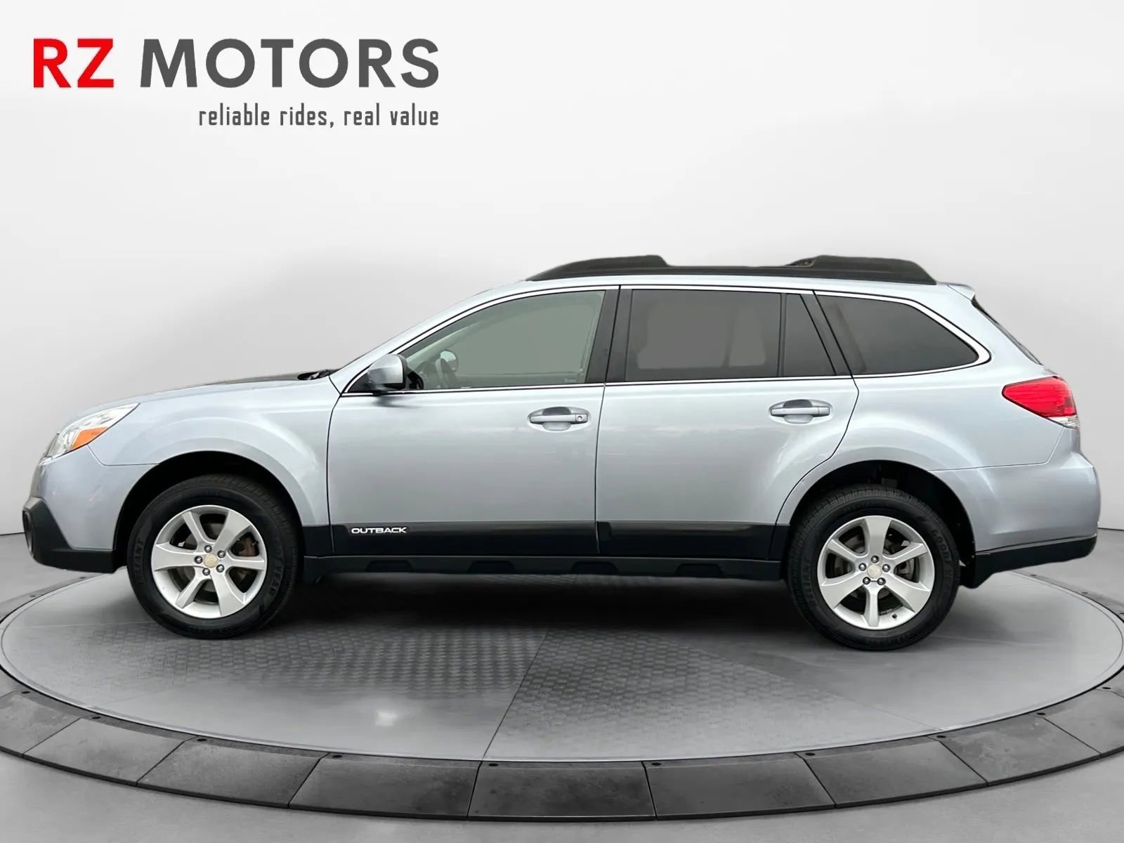 Used 2014 Subaru Outback 2.5i Premium image 2