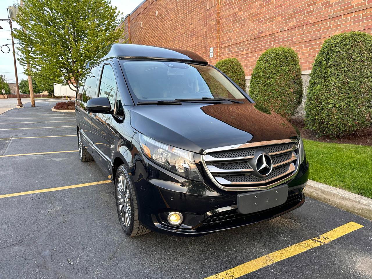 Used 2018 Mercedes-Benz Metris Passenger image 38
