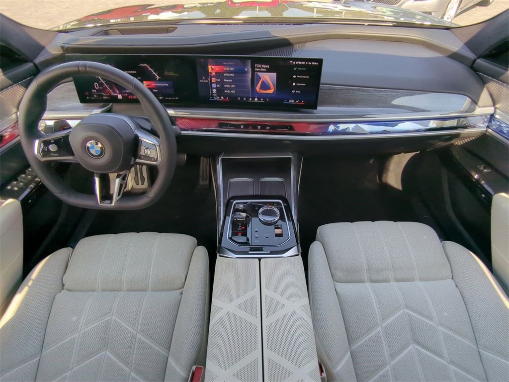 Certified 2023 BMW 760i xDrive w/ Executive Package image 16