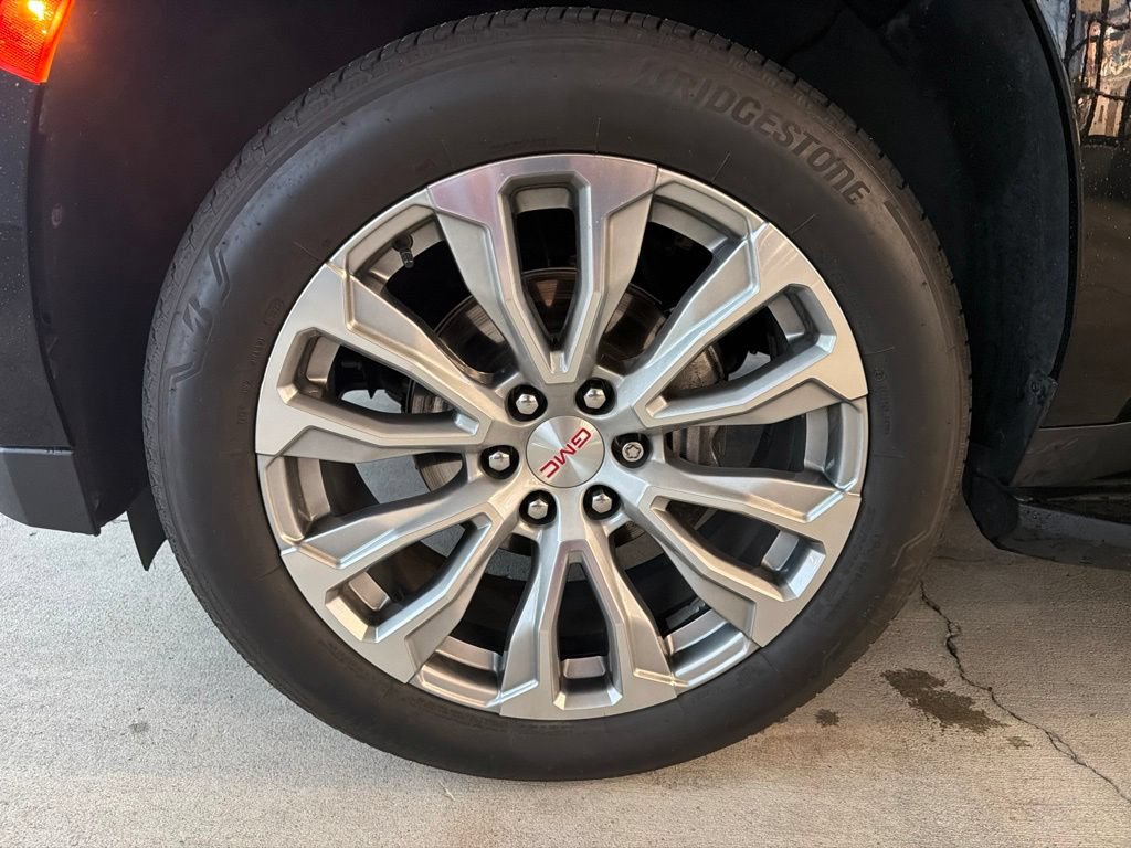 Used 2022 GMC Yukon Denali AWD/4WD image 10