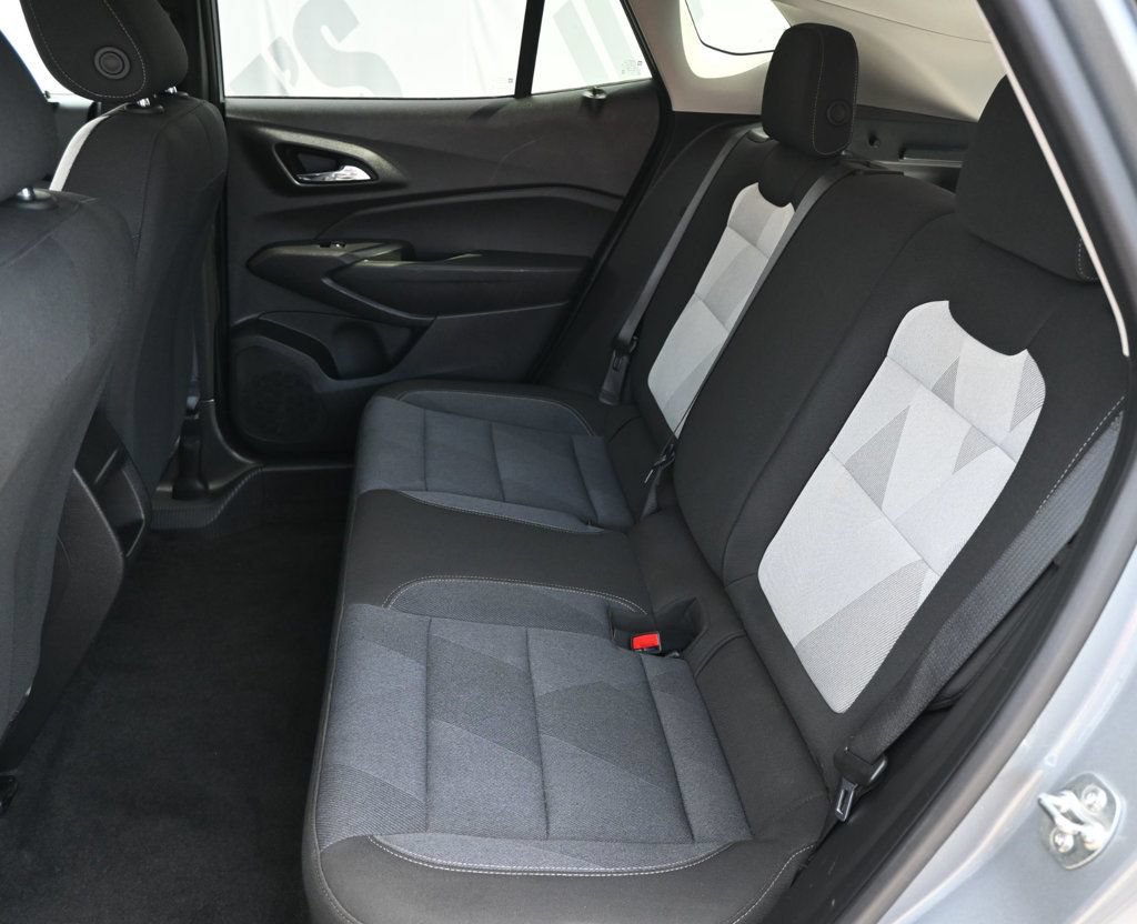 Used 2024 Chevrolet Trax LS w/ Driver Confidence Package FWD image 13