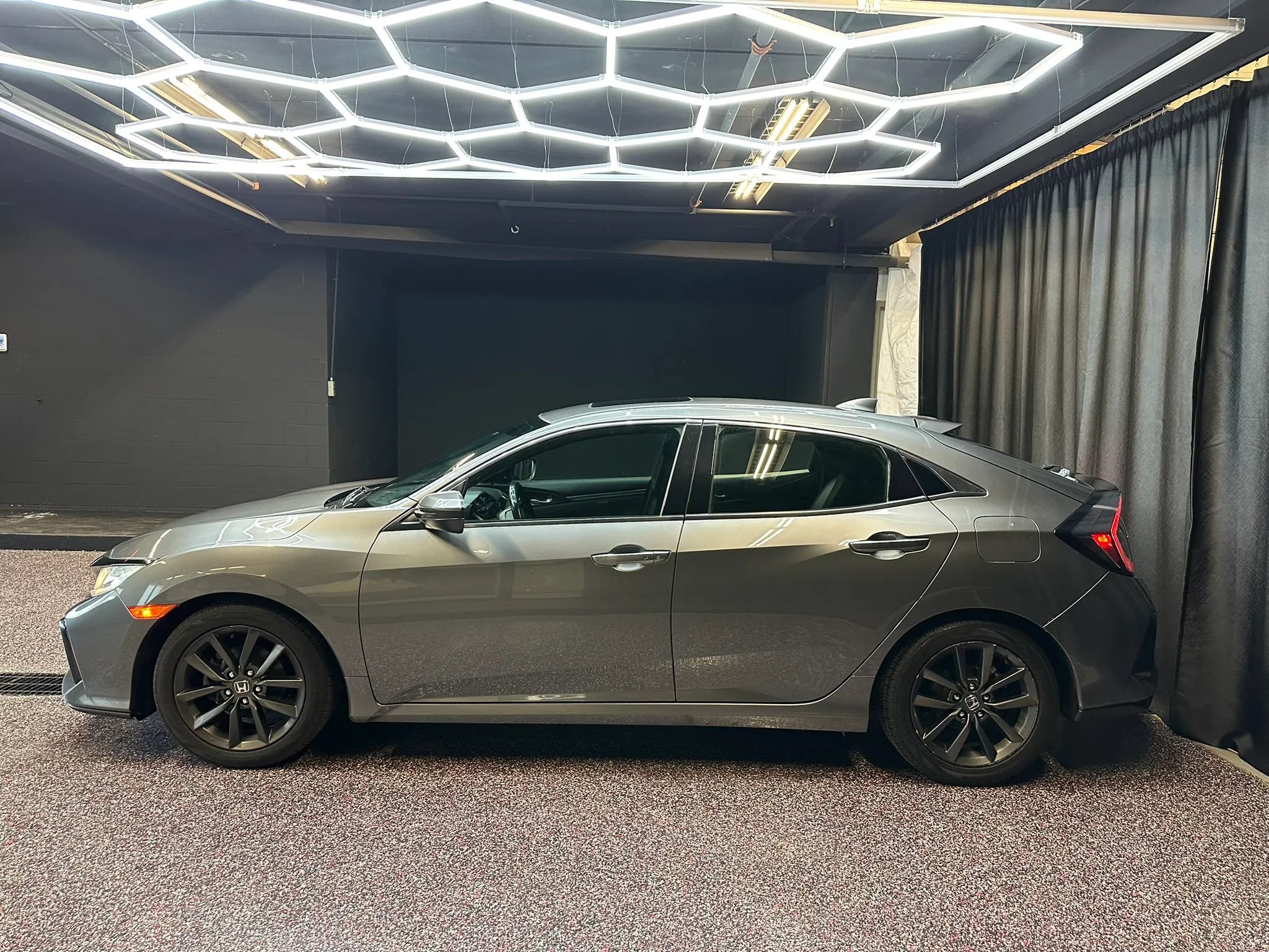 Used 2020 Honda Civic EX image 4