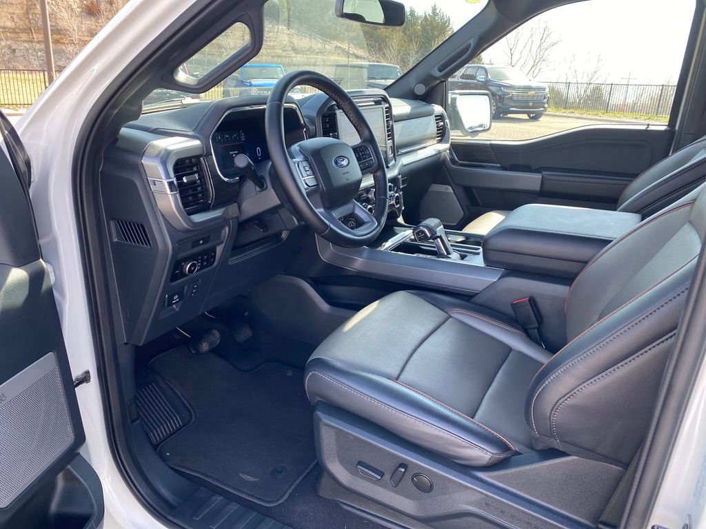 Used 2025 Ford F150 Lariat w/ Equipment Group 501A Mid image 10