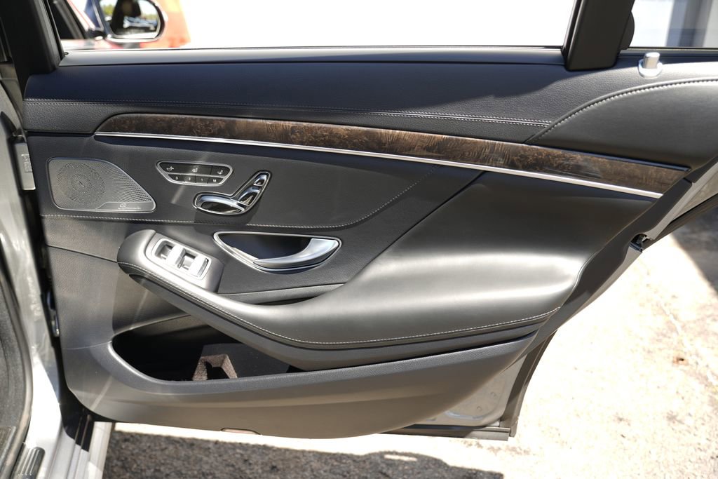 Used 2015 Mercedes-Benz S 550 Sedan image 44