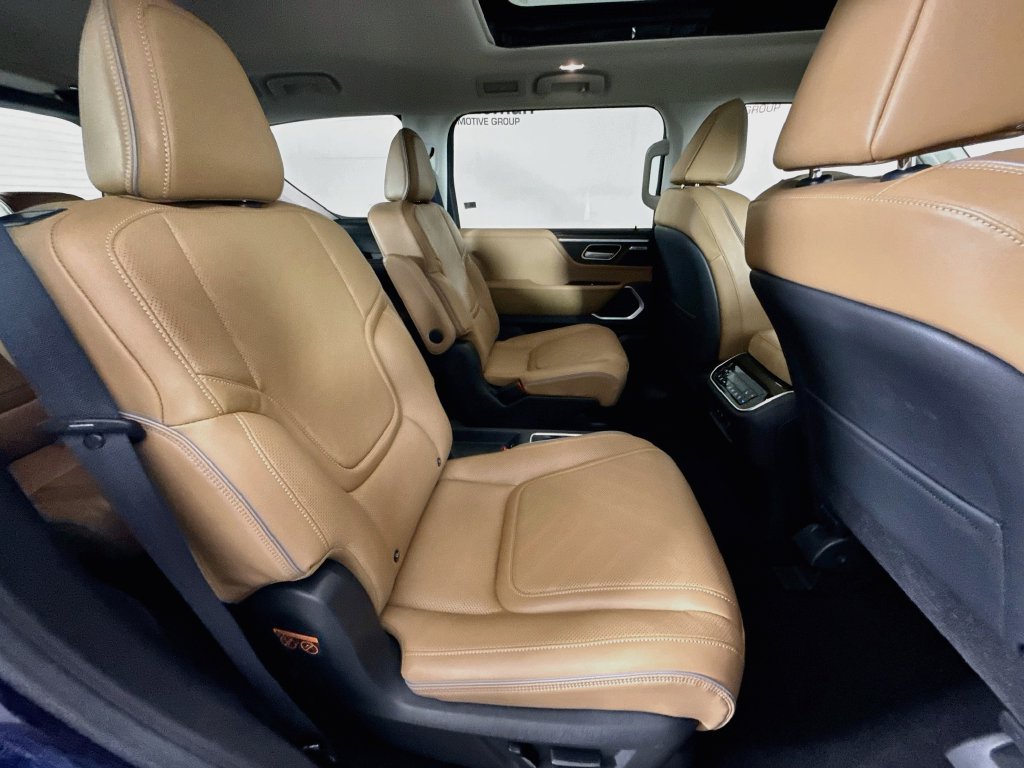 Used 2025 INFINITI QX80 Luxe AWD/4WD image 30
