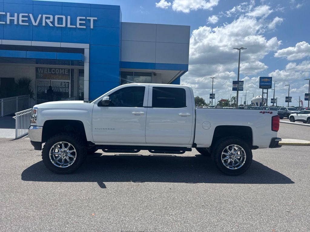 Used 2018 Chevrolet Silverado 1500 LT w/ All Star Edition AWD/4WD image 2