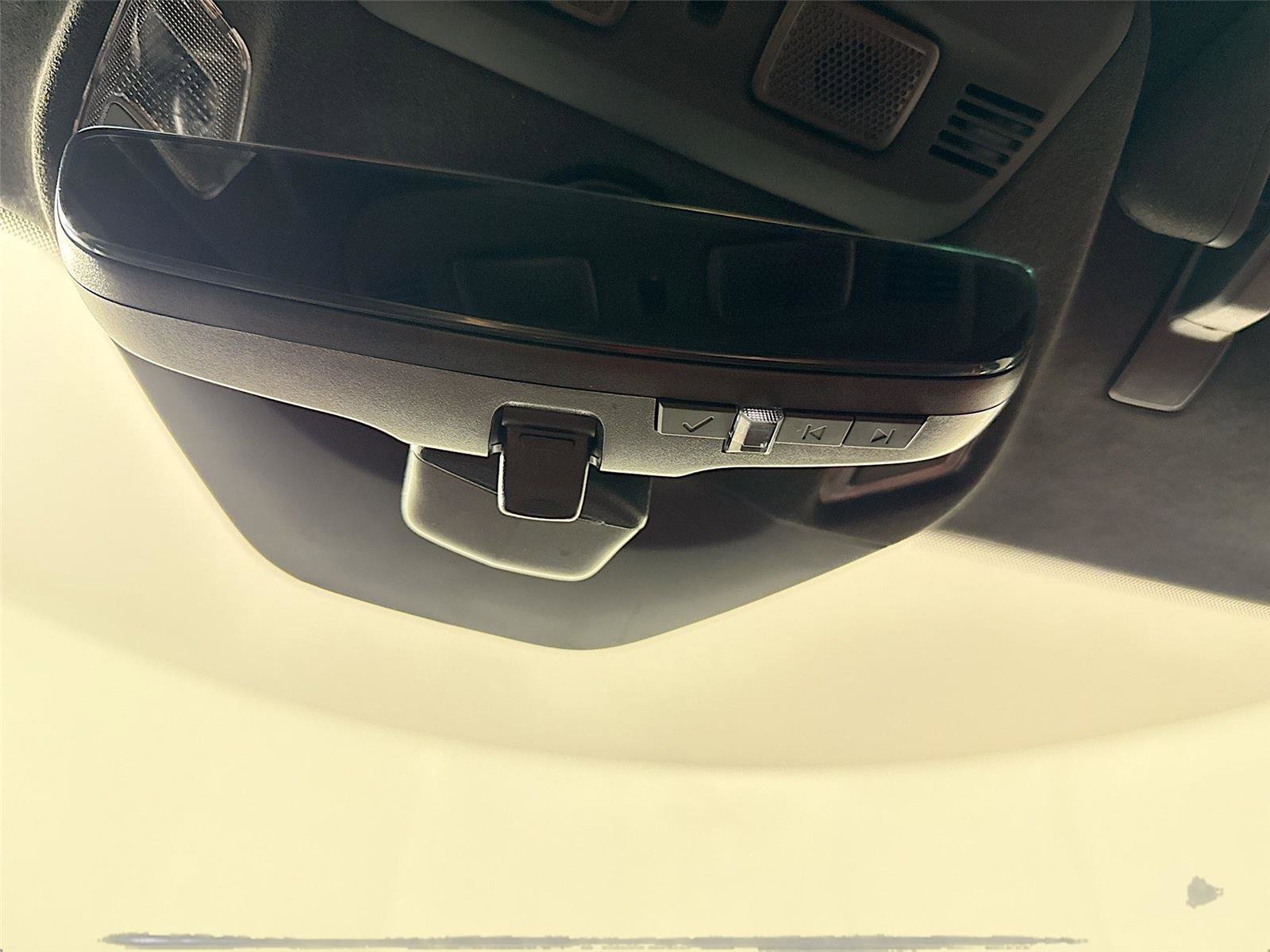 Used 2020 Chevrolet Corvette Stingray Premium Cpe w/ 3LT Preferred Equipment Group image 23