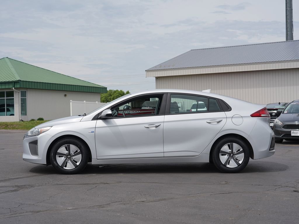 Used 2018 Hyundai Ioniq Blue FWD image 6