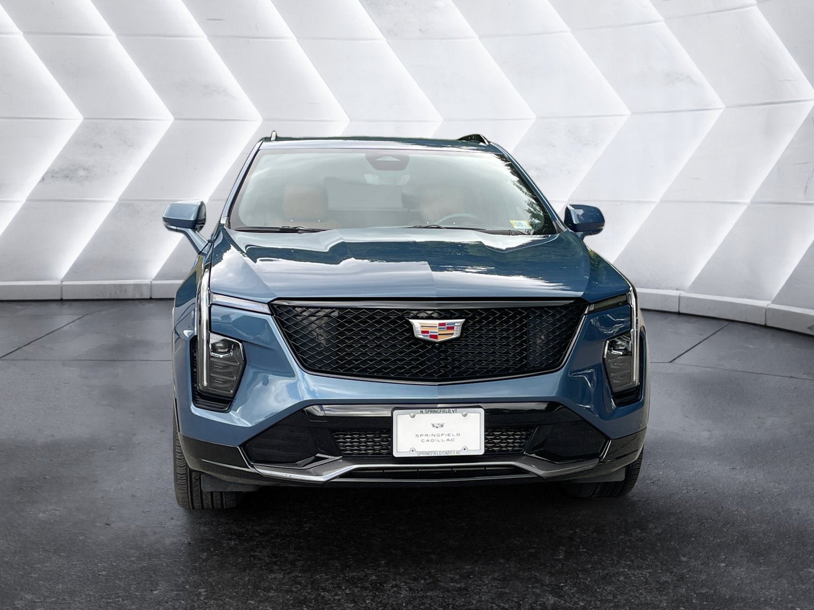 Used 2025 Cadillac XT4 Sport AWD/4WD image 9