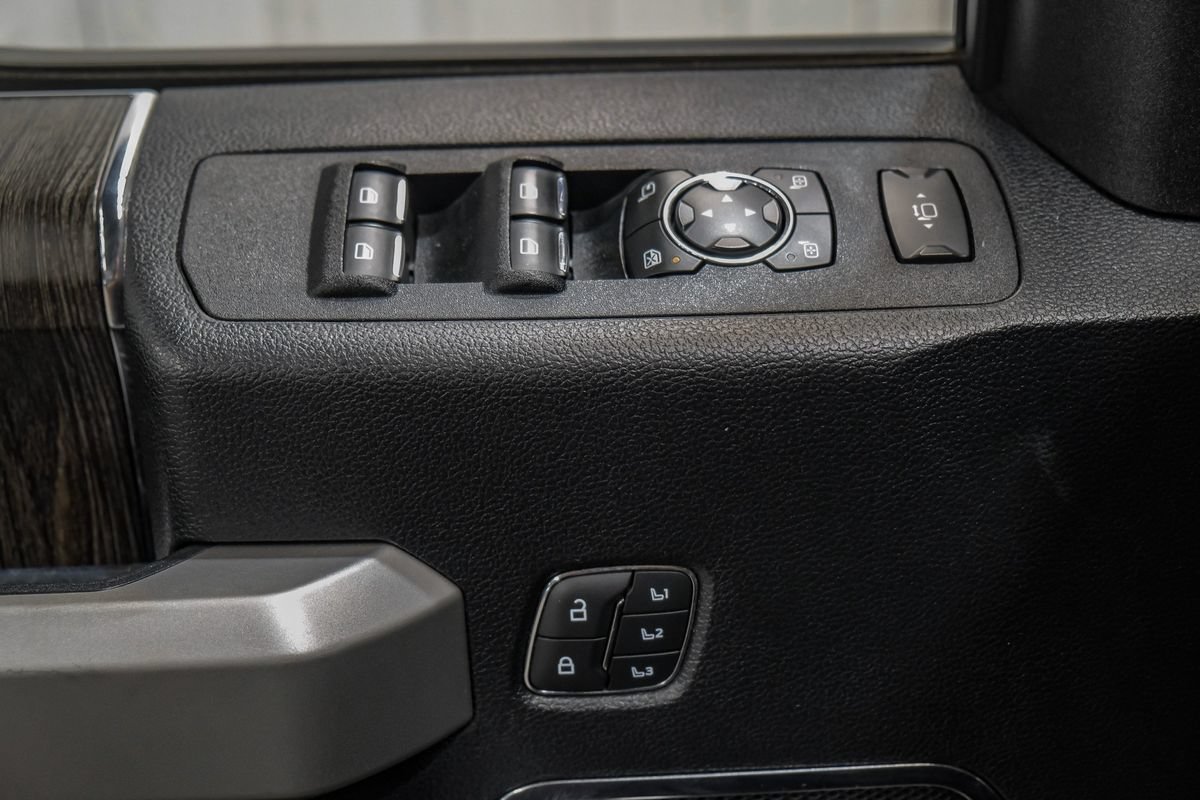 Used 2021 Ford F250 Lariat w/ Lariat Value Package AWD/4WD image 44