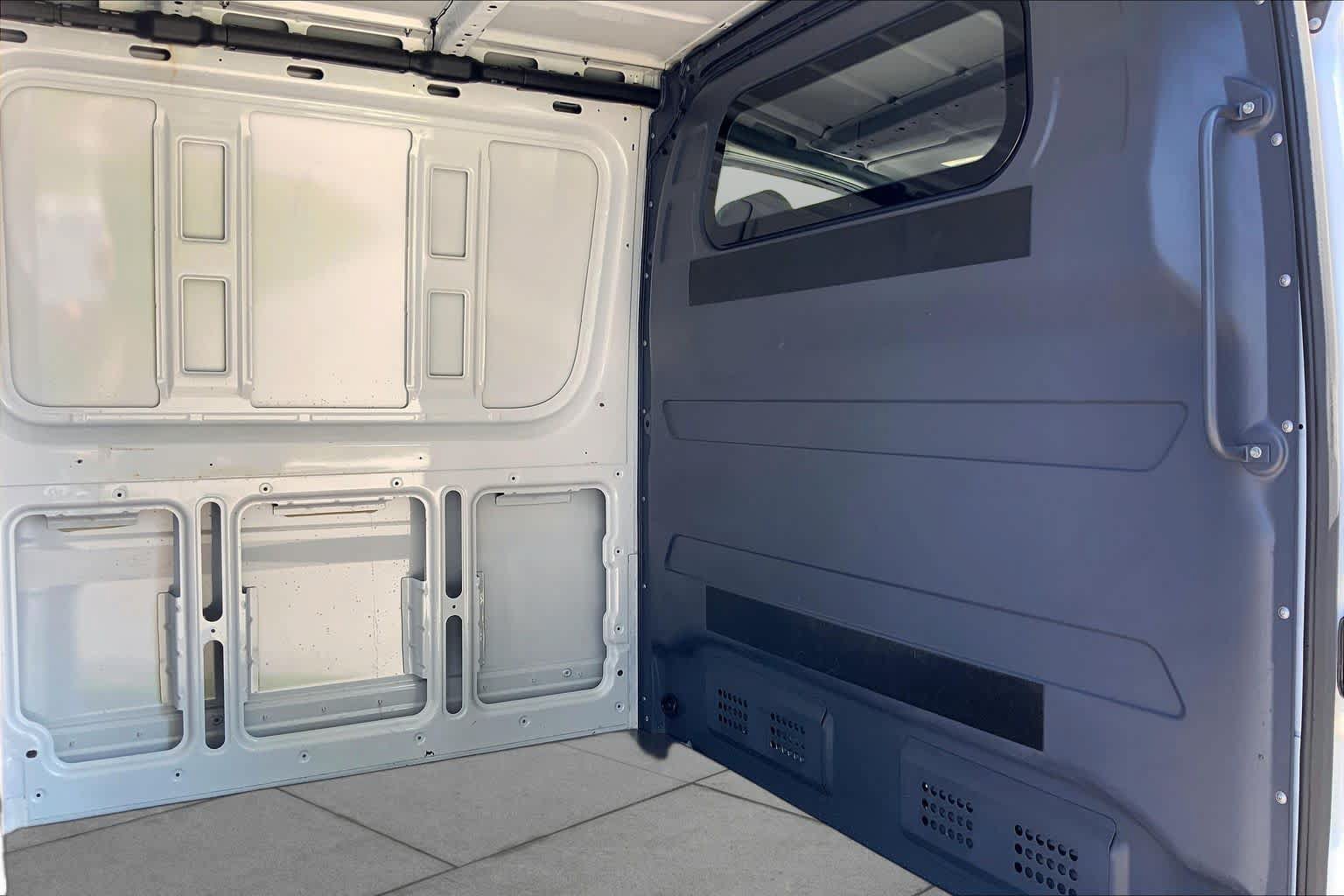 Used 2022 Mercedes-Benz Sprinter 2500 image 21