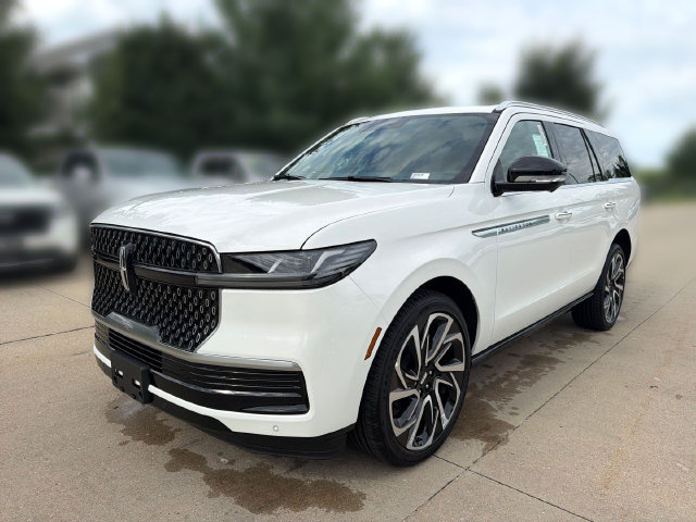 New 2026 Lincoln Navigator Reserve AWD/4WD image 11