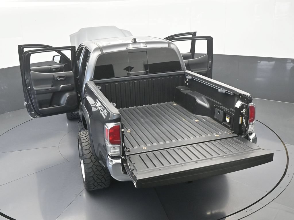 Used 2022 Toyota Tacoma TRD Off-Road AWD/4WD image 62