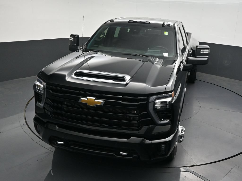 Used 2026 Chevrolet Silverado 3500 High Country w/ High Country Premium Package AWD/4WD image 24