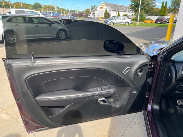 Used 2022 Dodge Challenger R/T Scat Pack w/ Dynamics Package RWD image 27