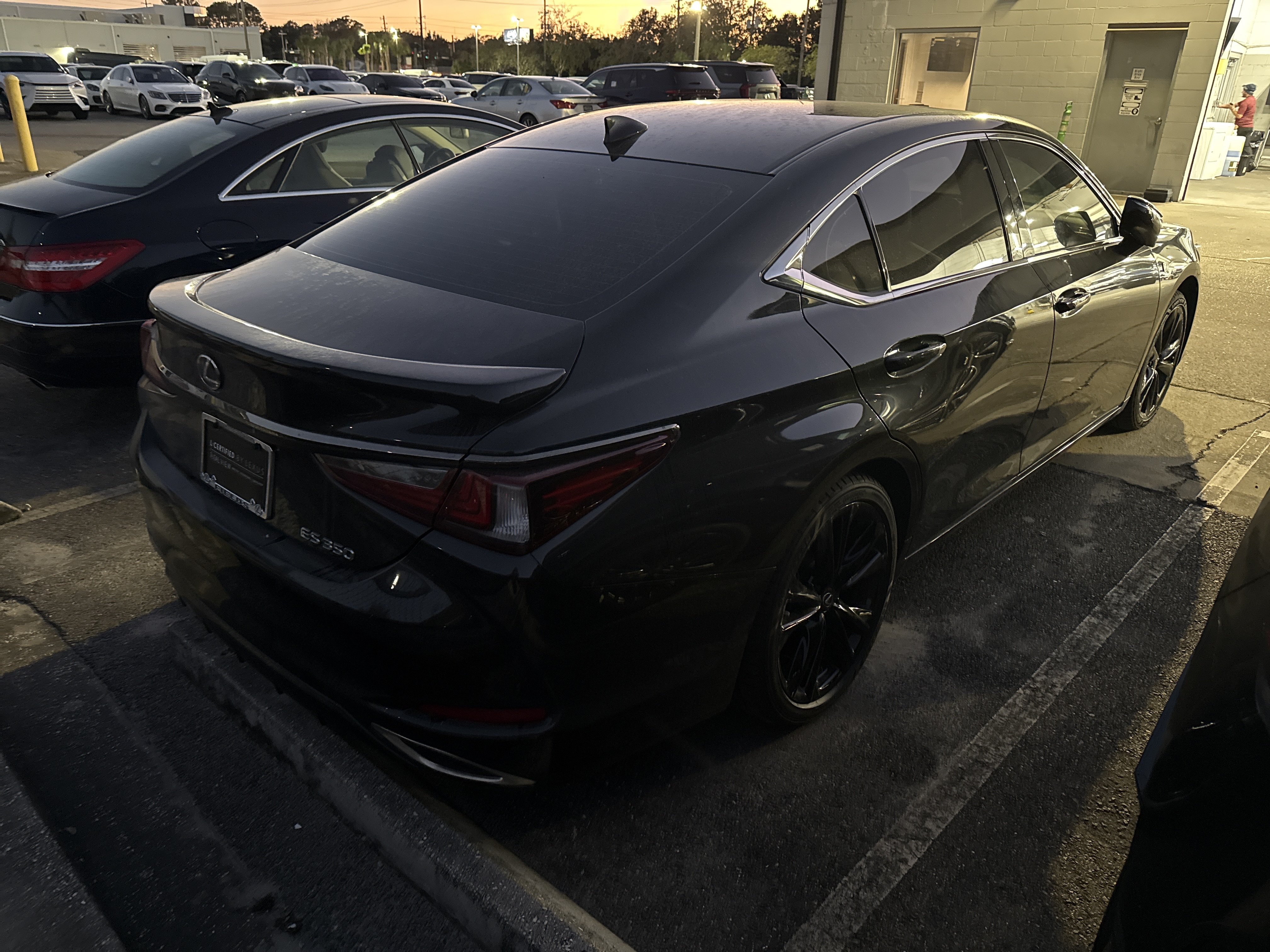 Certified 2024 Lexus ES 350 F Sport w/ Accessory Package (Z2) FWD image 4