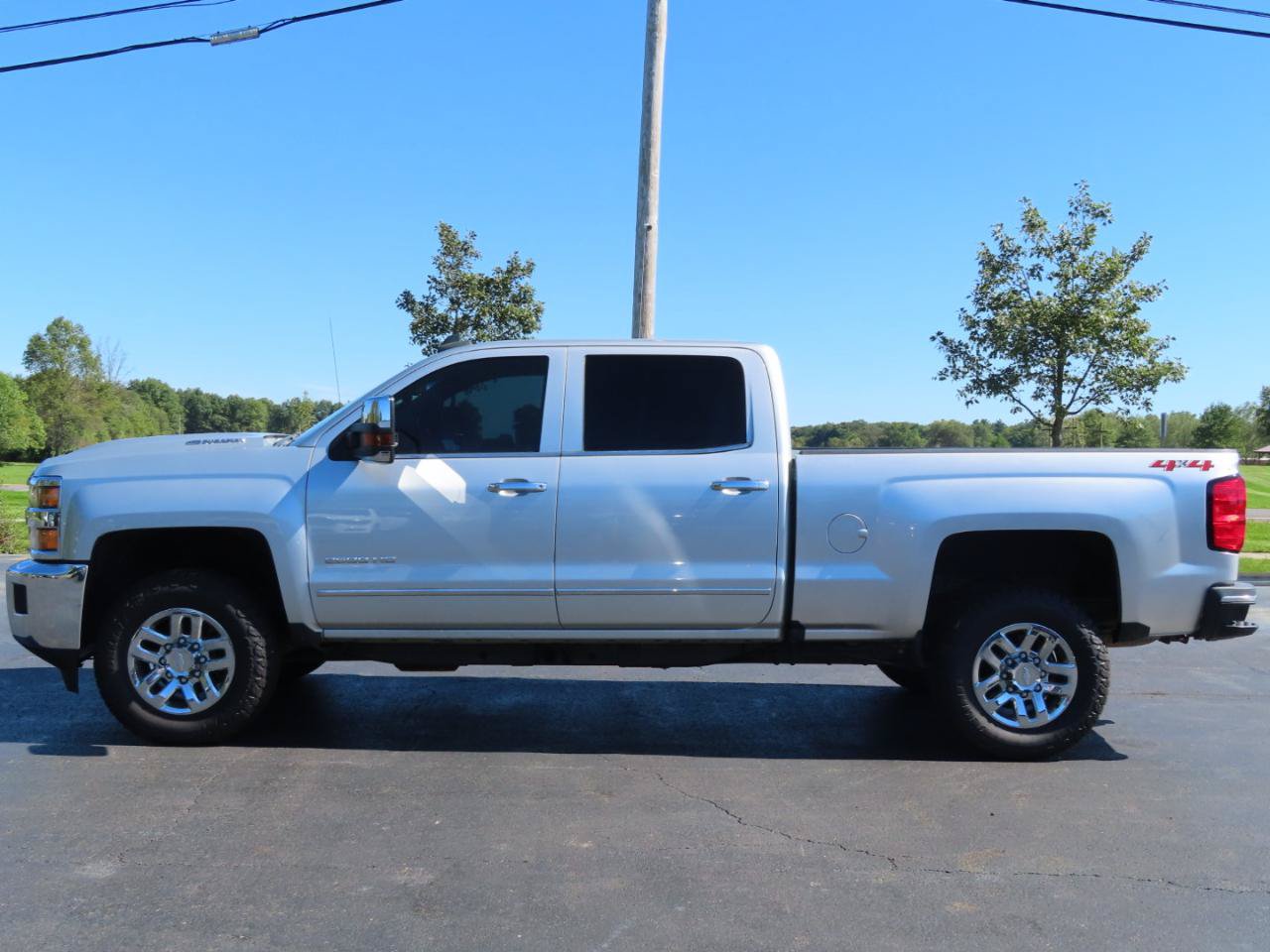 Used 2019 Chevrolet Silverado 2500 LTZ w/ Duramax Plus Package AWD/4WD image 3