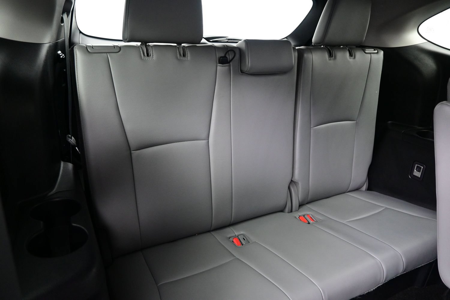 Used 2023 Toyota Highlander XLE AWD/4WD image 17
