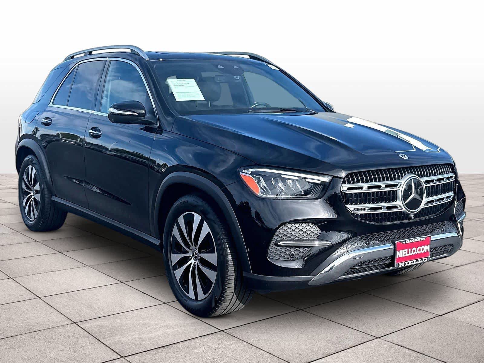 Used 2024 Mercedes-Benz GLE 450 4MATIC w/ Driver Assistance Package image 3