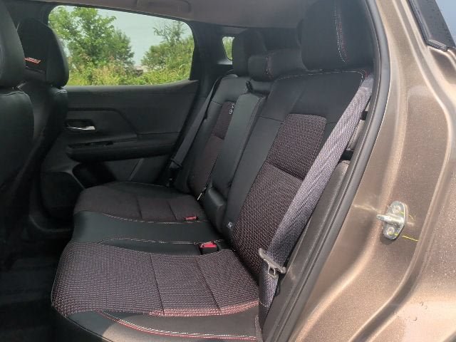 Used 2025 Nissan Kicks SR w/ SR Premium Package FWD image 15