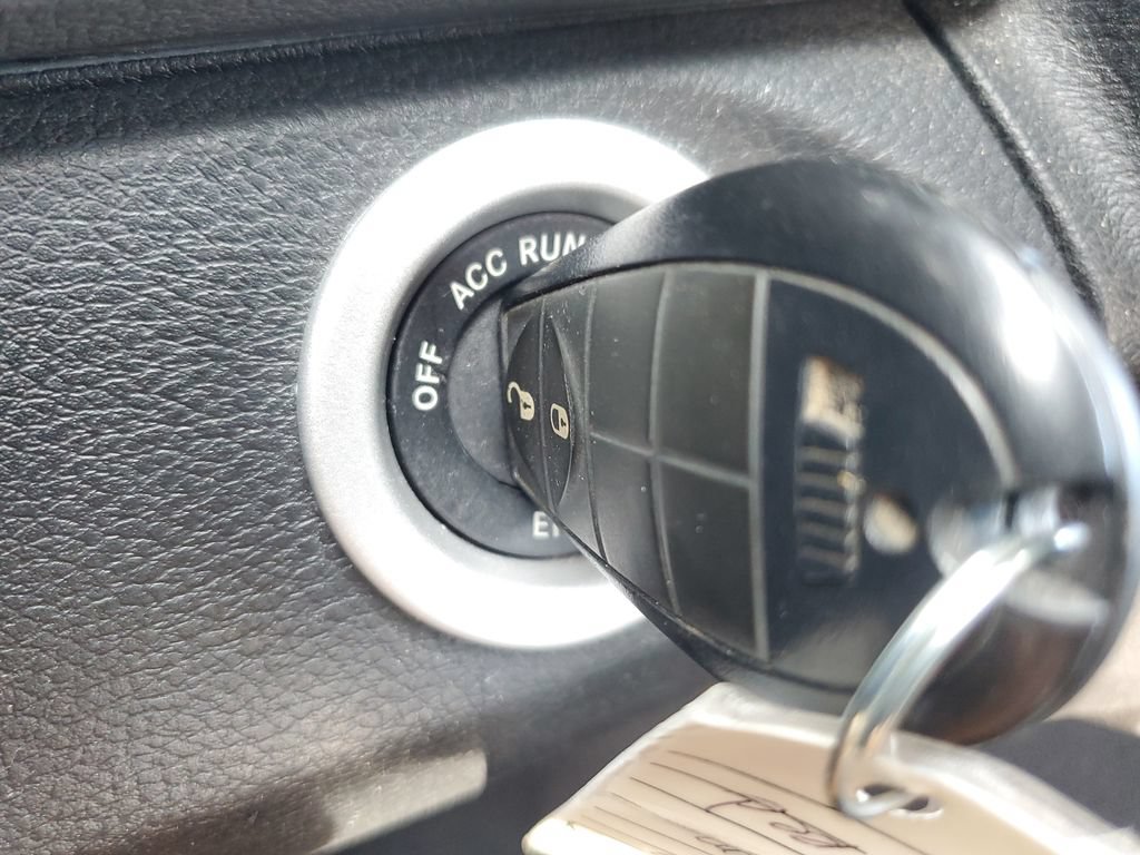 Used 2017 RAM 1500 Express RWD image 21