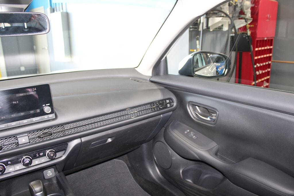 Used 2023 Honda HR-V LX image 23