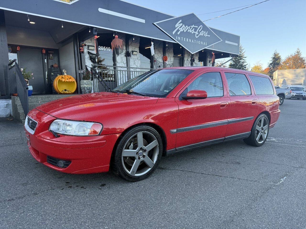 Used 2004 Volvo V70 R AWD/4WD image 1