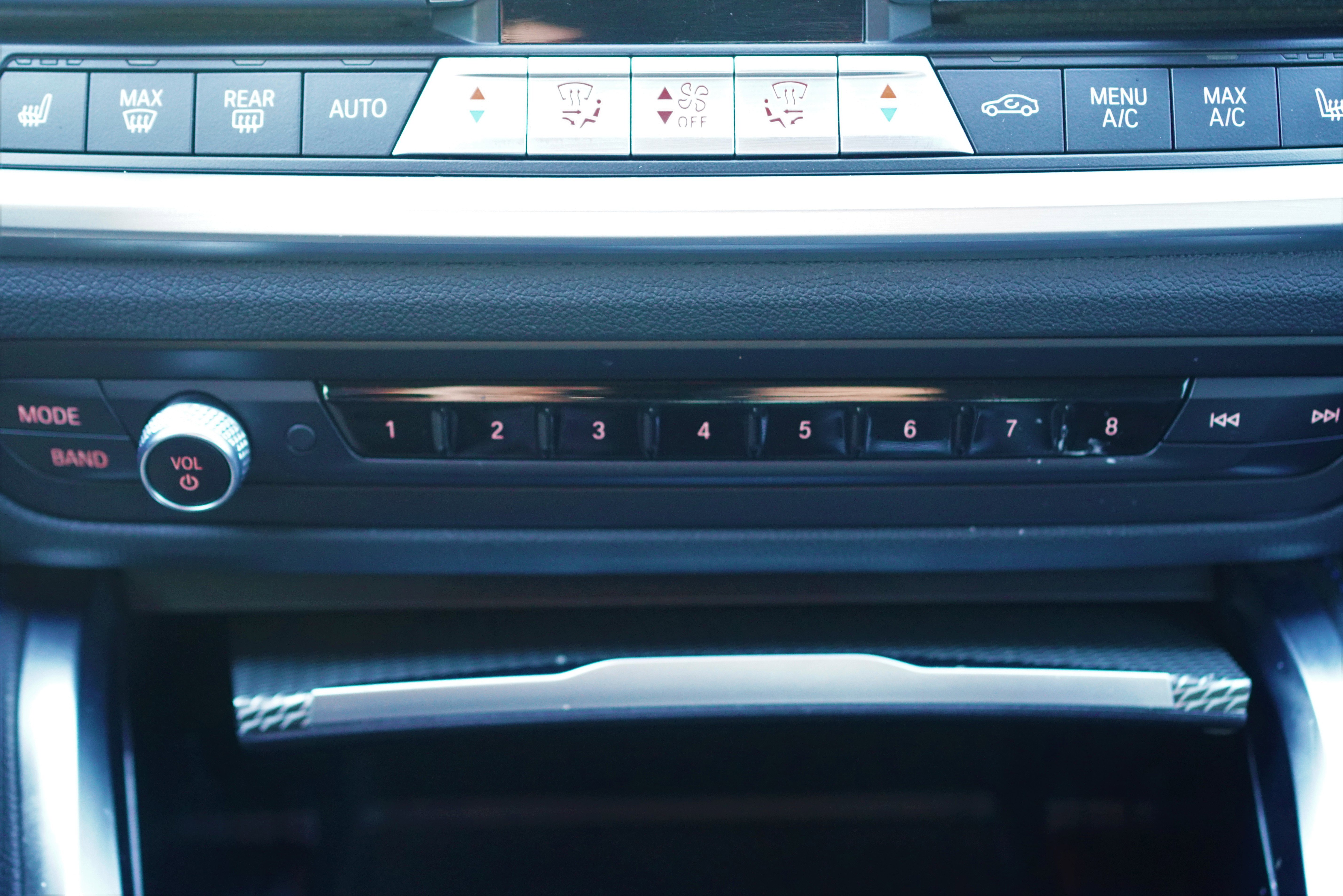 Used 2022 BMW 440i xDrive Convertible w/ Premium Package image 39