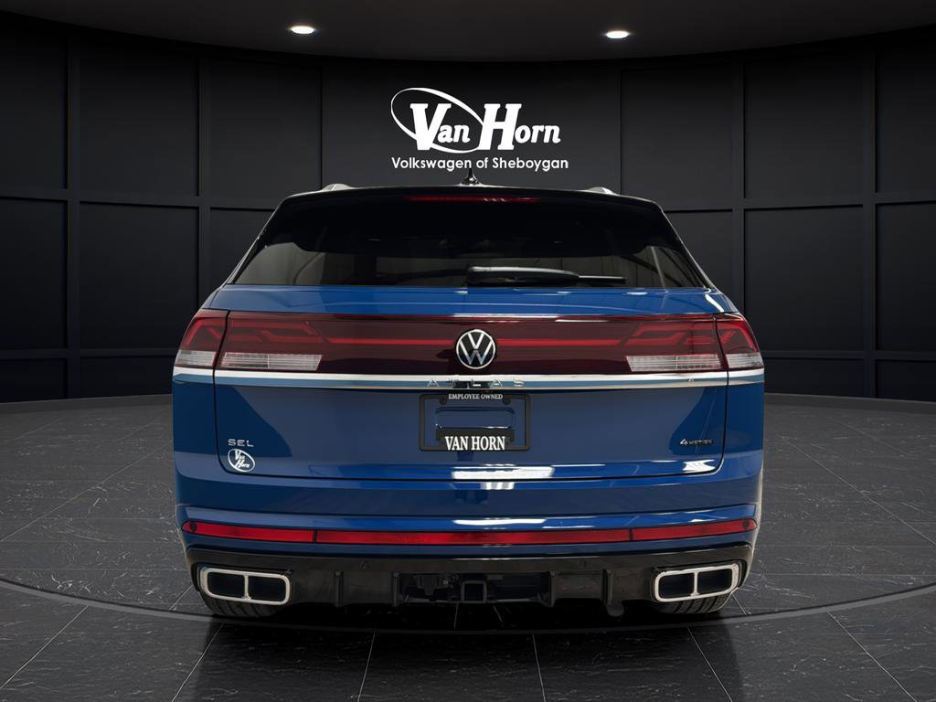 Used 2025 Volkswagen Atlas Cross Sport SEL Premium R-Line image 4