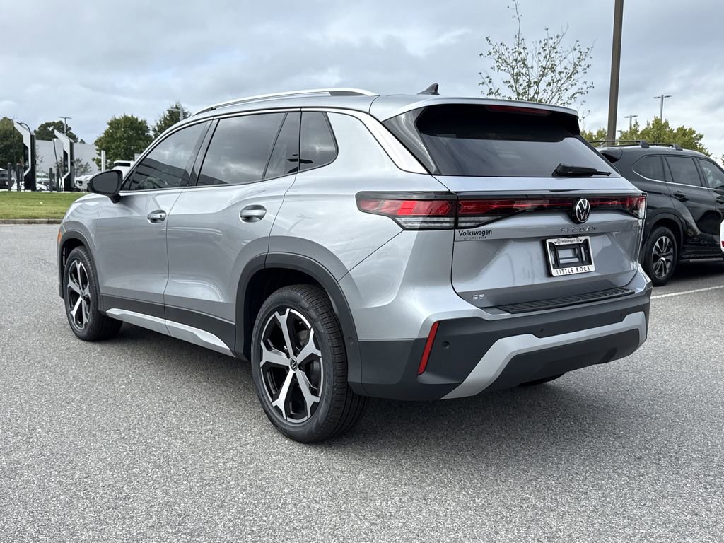 New 2025 Volkswagen Tiguan SE image 3